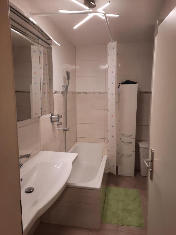 Moderne 3Zimmer Wohnung, In Koenigsbrunn Bei Augsburg Exterior photo